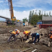 betonování základu druhé poloviny opěrné zdi
